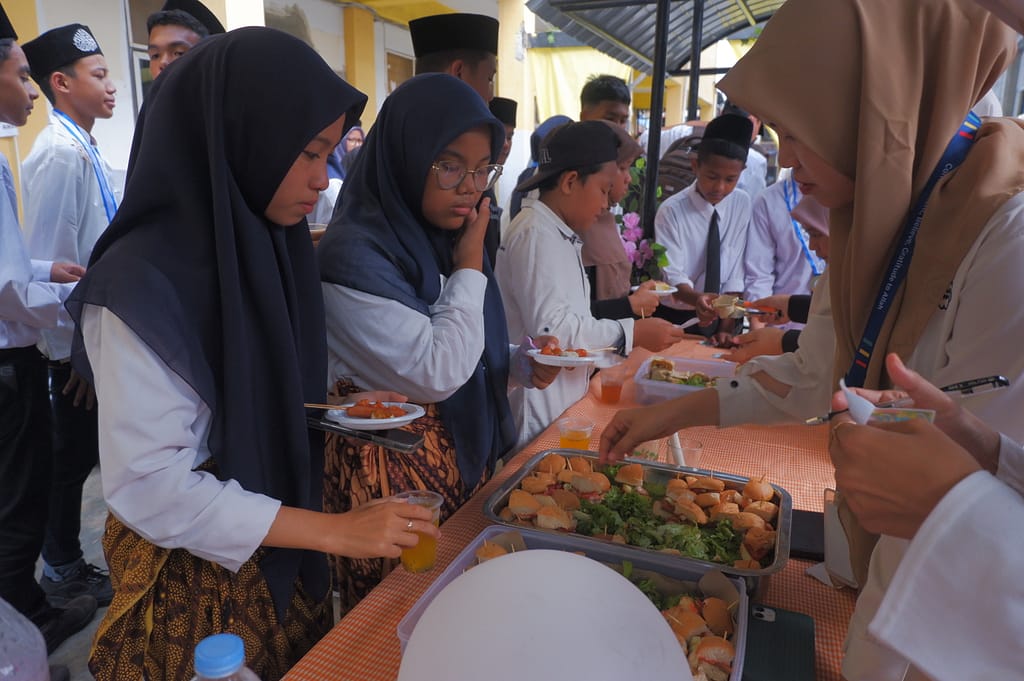 Food Party Kelas Akhir Nur Ihsan IFDS T.A 2024-2025 DSCF5994 1 1024x681
