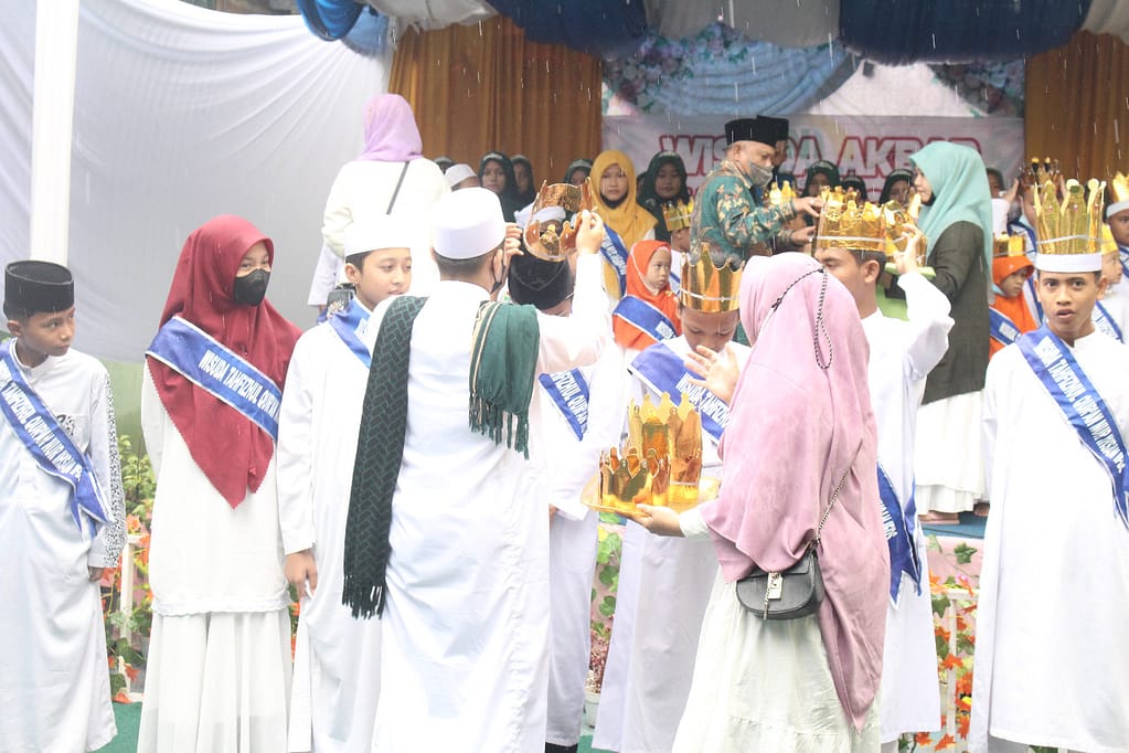 Wisuda Akbar Tahfizhul Qur'an ke-5 WhatsApp Image 2022 02 26 At 15.34.19 1024x682