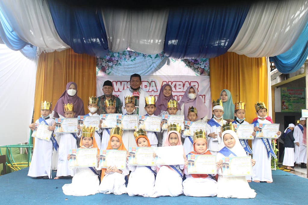 Wisuda Akbar Tahfizhul Qur'an ke-5 WhatsApp Image 2022 02 26 At 15.38.51 1024x682