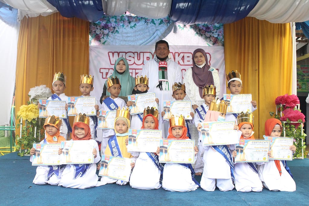 Wisuda Akbar Tahfizhul Qur'an ke-5 WhatsApp Image 2022 02 26 At 15.38.55 1 1024x682