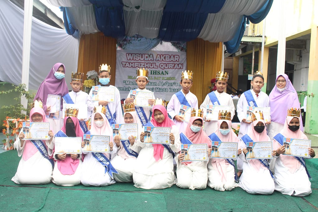 Wisuda Akbar Tahfizhul Qur'an ke-5 WhatsApp Image 2022 02 26 At 15.42.54 1024x682