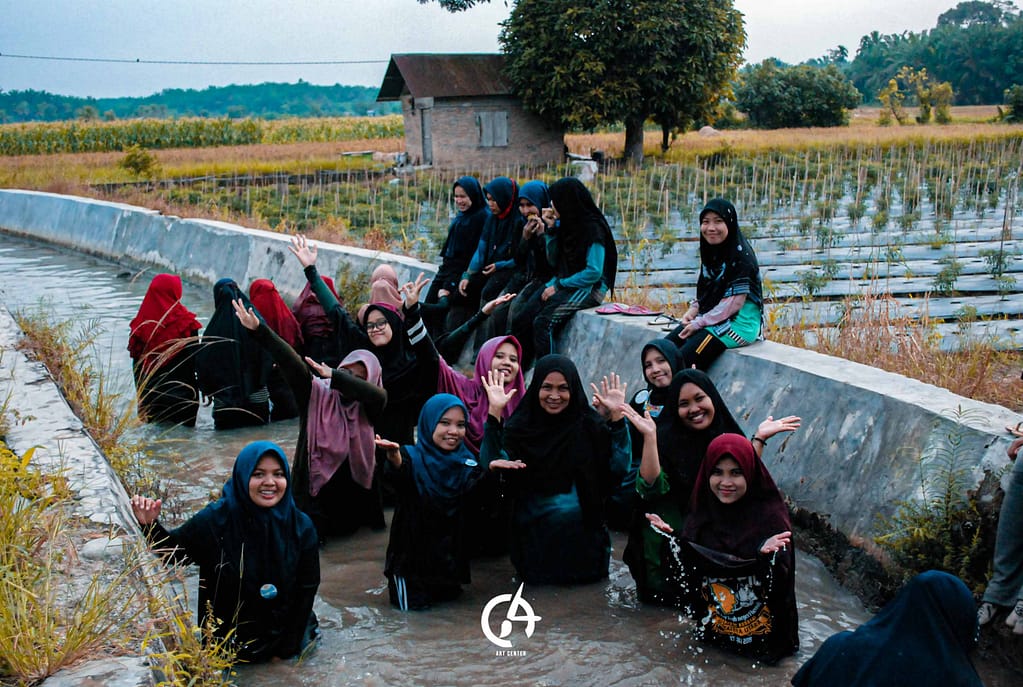 Kegiatan Outbond Guru Naga Timbul 1 1 1024x687