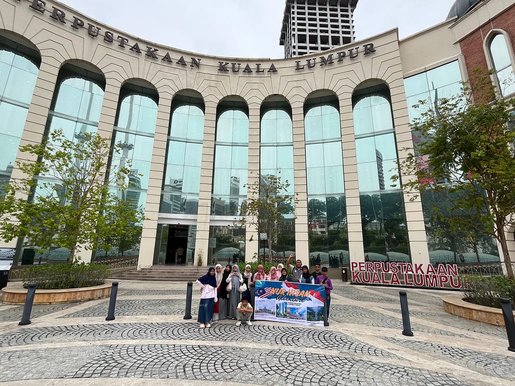 NUR IHSAN MELAKSANAKAN KEGIATAN ADVENTURE KE 2 NEGARA ASIA MALAYSIA DAN SINGAPORE 3.3 1024x768