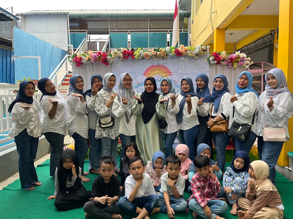NUR IHSAN MELAKSANAKAN FAMILY GATHERING DENGAN WALI MURID TK WhatsApp Image 2025 06 15 At 13.23.13 1d601714 1024x768