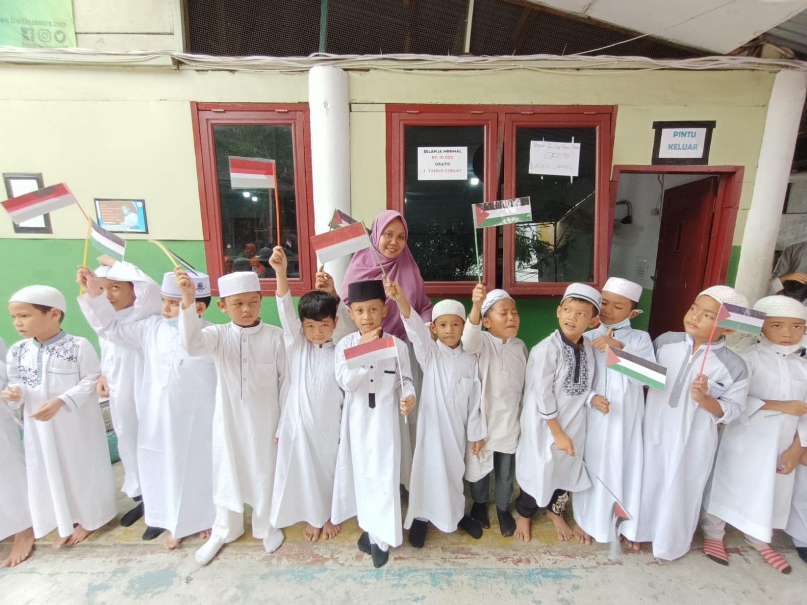 Safari Dakwah Shaykh Ammar Azmi Ar-Rafati Al-Jailani Al-Hasani from Palestine and Ustadz Fikri Habibullah Muharram Lc. WhatsApp Image 2022 02 09 At 15.17.33