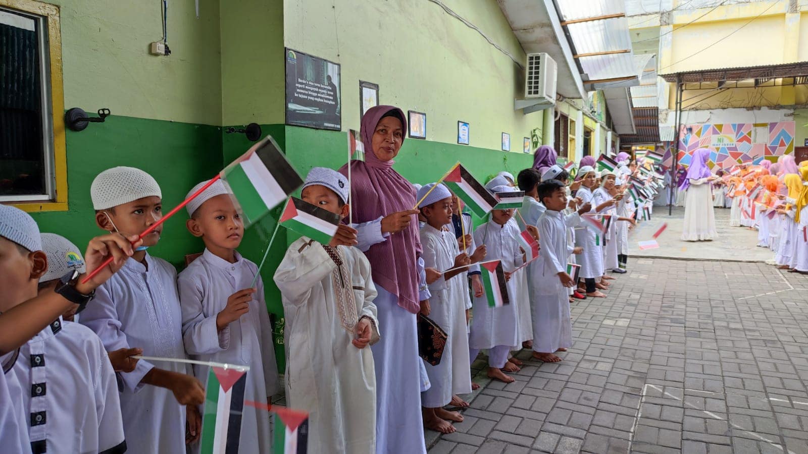 Safari Dakwah Shaykh Ammar Azmi Ar-Rafati Al-Jailani Al-Hasani from Palestine and Ustadz Fikri Habibullah Muharram Lc. WhatsApp Image 2022 02 09 At 16.10.14