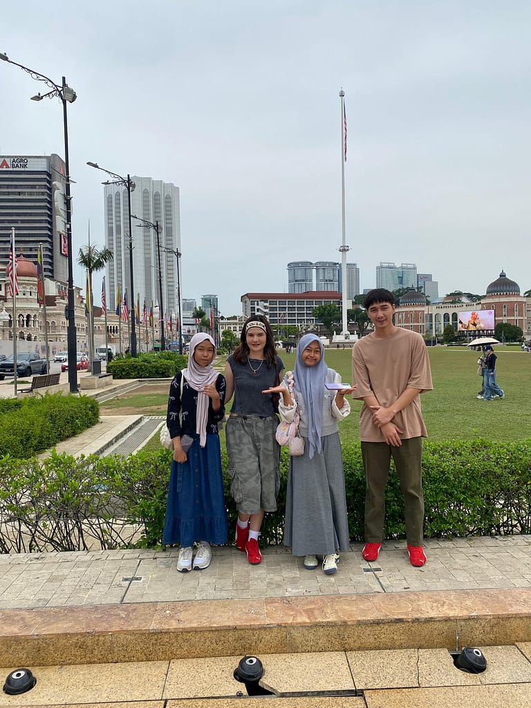 NUR IHSAN MELAKSANAKAN KEGIATAN ADVENTURE KE 2 NEGARA ASIA MALAYSIA DAN SINGAPORE Day 2.5 1 768x1024